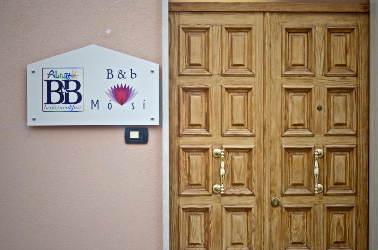 B&B Mo•Si Massa d'Albe Exterior foto
